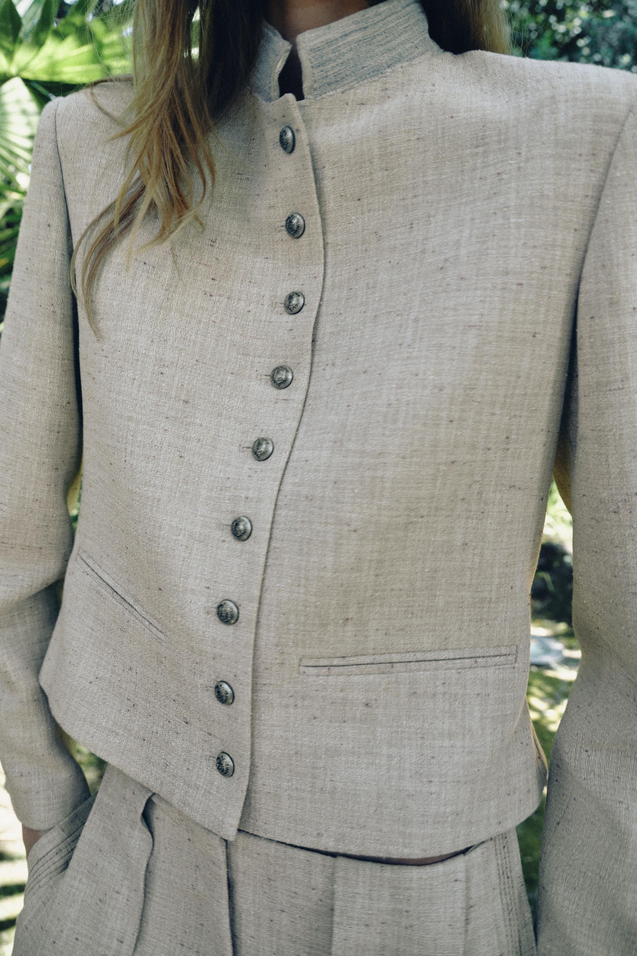 PLEATED BLAZER ZW COLLECTION